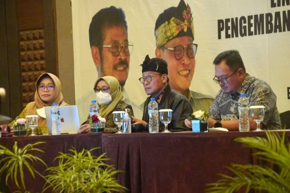 Perkuat SDM, Kementan Tingkatkan Produktivitas Kerja - JPNN.COM