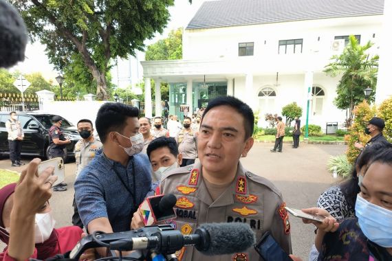 Rapat Pejabat Polri Digelar Tertutup, Irjen Iqbal Sebut Pak Jokowi Berikan Motivasi - JPNN.COM