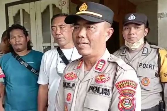 Berniat Mengontrak Rumah, Mira Temukan Tengkorak Manusia, Polisi Cek TKP - JPNN.COM