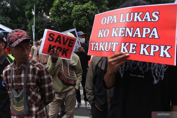 MRP Minta KPK Lebih Serius Tangani Kasus Lukas Enembe dan Jangan Kalah dari Koruptor - JPNN.COM