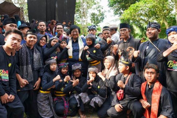 Menteri Siti Nurbaya: HUT ke-42, Inisiatif Akademi Ekologi Walhi Penting dan Strategis - JPNN.COM