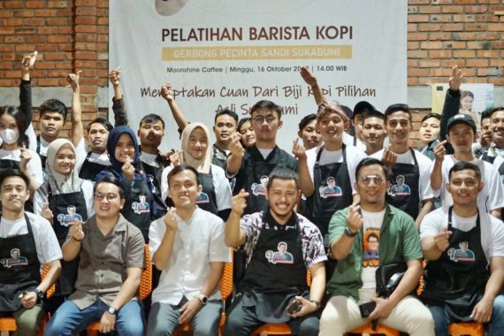 Gerbong Pecinta Sandiuno di Sukabumi Gelar Pelatihan Barista Untuk Kaum Milenial - JPNN.COM