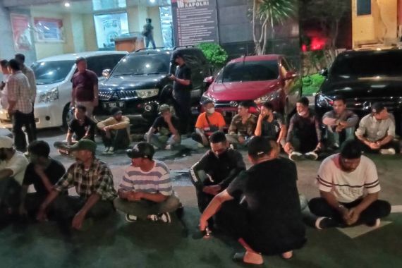 Puluhan Orang dari Dua Kelompok Masyarakat Ditangkap, Kombes Hengki Bilang Begini - JPNN.COM