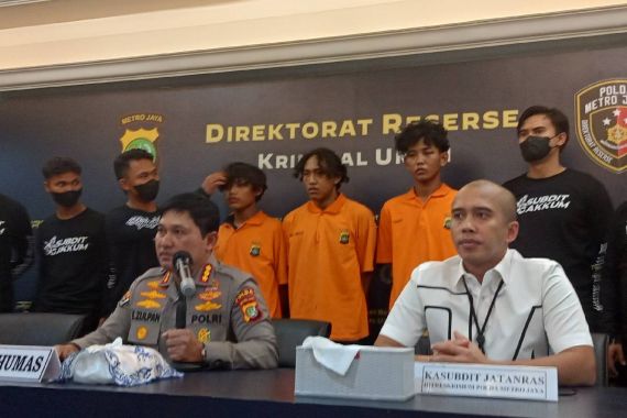 Begal Sadis Bunuh Driver GoCar dan Mayatnya Dibuang ke Kali BKT - JPNN.COM