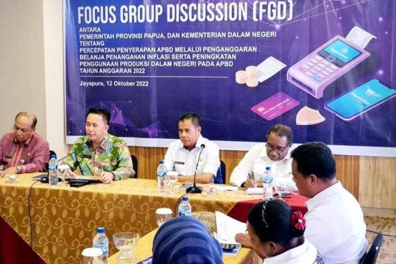 Percepat Realisasi APBD-Penanganan Inflasi, Tim Kemendagri Turun Langsung ke Papua - JPNN.COM