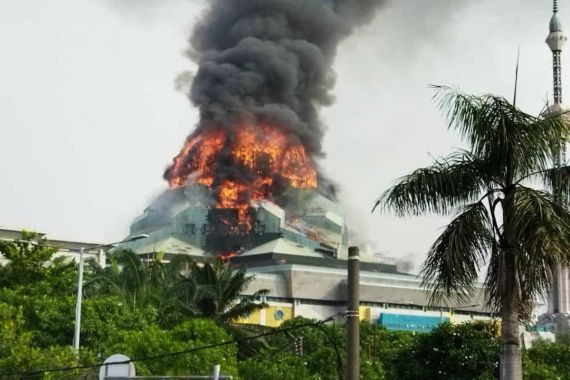 Jakarta Islamic Center Kebakaran, Dari Sini Asal Apinya - JPNN.COM