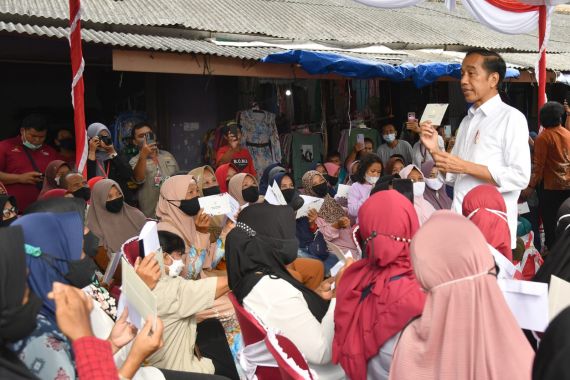 Jokowi: Gunakan Sebaik-baiknya untuk Gizi Anak - JPNN.COM