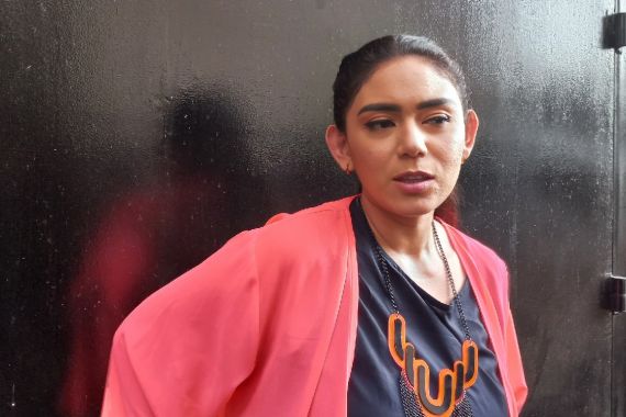 Dikabarkan Bakal Melepas Status Janda, Thalita Latief: Didoakan Saja - JPNN.COM