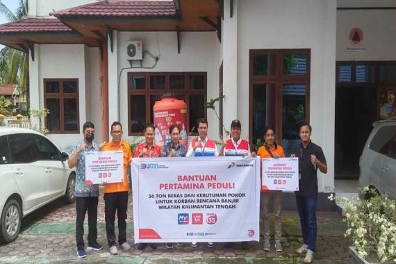Pertamina Peduli Bantu Korban Bencana Banjir di Kalimantan Tengah - JPNN.COM