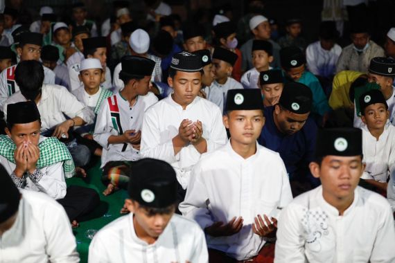 Santri Dukung Ganjar Jambi Gelar Doa Bersama untuk Bangsa - JPNN.COM