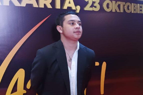 Keturunan Batak, Bastian Steel Bangga Kenalkan Danau Toba Lewat Film Nariti - JPNN.COM