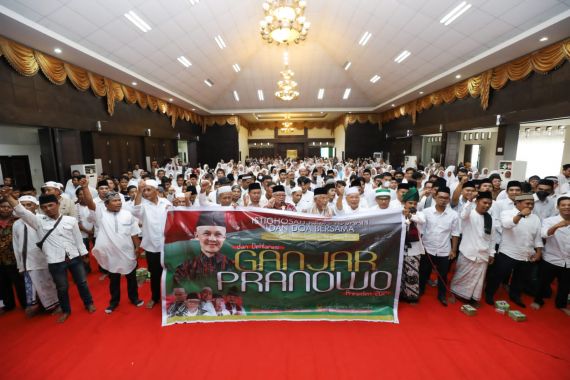 Ulama dan Tokoh Minangkabau Deklarasikan Dukungan Untuk Ganjar Pranowo - JPNN.COM