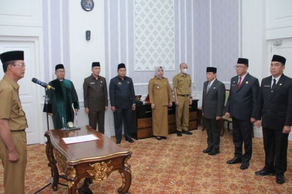 Kadisdik Kota Palembang Ahmad Zulinto Resmi Diganti - JPNN.COM