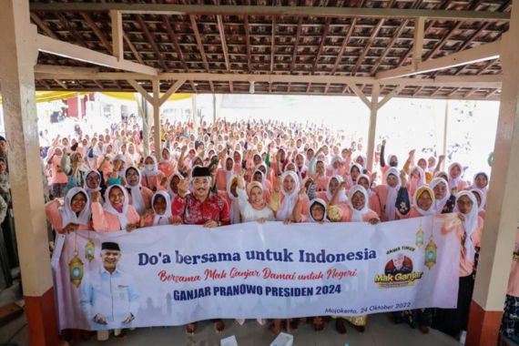 Mak Ganjar di Mojokerto Gelar Doa Bersama untuk Indonesia - JPNN.COM