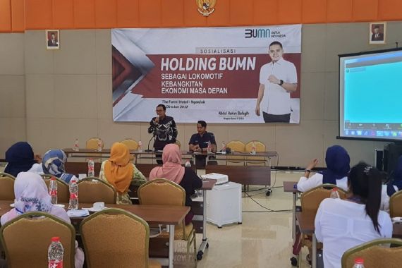 Abdul Hakim Bafagih: Holding BUMN Lokomotif Kebangkitan Ekonomi - JPNN.COM