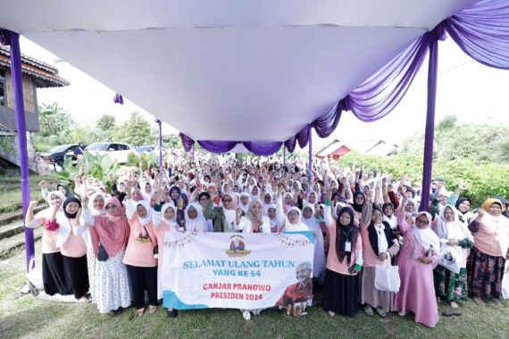 Mak-Mak di Bogor Gelar Doa Bersama Peringati Hari Sumpah Pemuda dan Ultah Ganjar - JPNN.COM