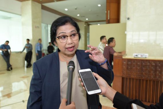 Irma Suryani Chaniago Berang, Kementan Tak Dilibatkan Tetapkan HPP Gabah - JPNN.COM