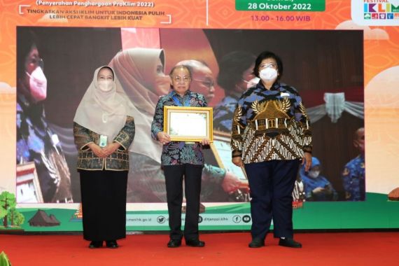 11 Desa Binaan APP Sinar Mas Raih Penghargaan ProKlim Utama KLHK - JPNN.COM