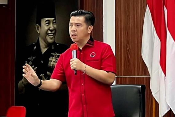 Purnawirawan TNI-Polri Kader Baru PDIP Didorong Temui Rakyat dan Memperhatikan Pemilih Muda - JPNN.COM