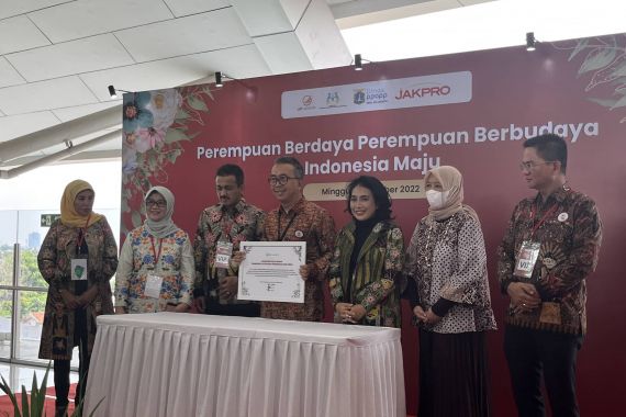 LRT Jakarta Berkomitmen Memberikan Pelayanan Ramah Perempuan & Anak - JPNN.COM