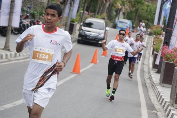 IFG Labuan Bajo Marathon 2022 Gairahkan Perekonomian Daerah Manggarai Barat - JPNN.COM