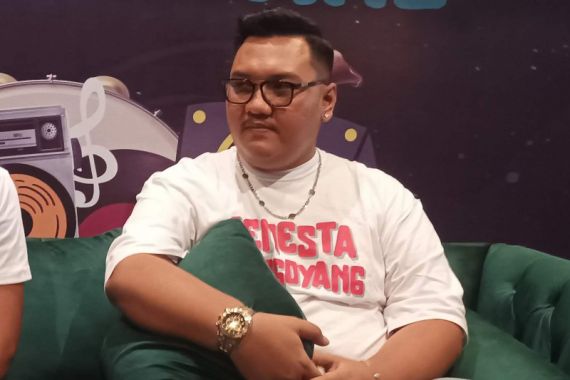 Cerita Ndarboy Genk Ditimpuki Saat Manggung - JPNN.COM