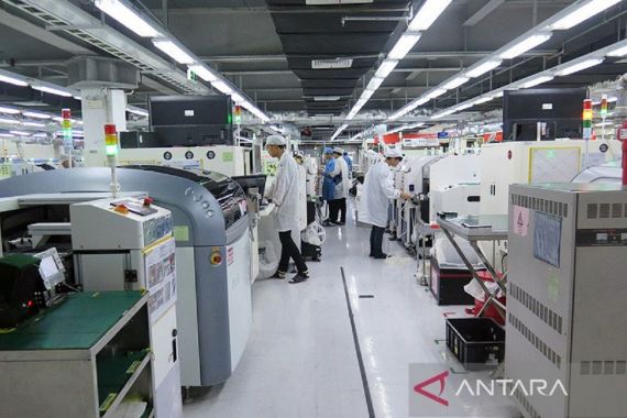 China Lockdown Lagi, Pabrik iPhone Terbesar Ditinggal Kabur Buruh - JPNN.COM