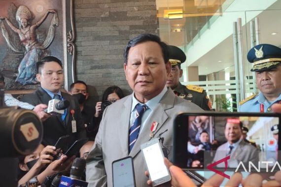 Korut Meluncurkan 2 Rudal Balistik, Menhan Prabowo Subianto Merespons Begini - JPNN.COM