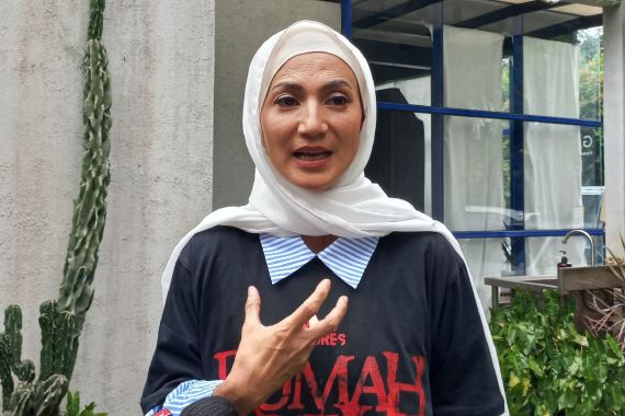 Pertama Kali Membintangi Film Horor, Wanda Hamidah: Semoga Enggak Lihat Aneh-Aneh - JPNN.COM