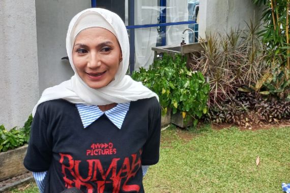 Kasus Sengketa Tanah dan Rumah Belum Kelar, Wanda Hamidah Masih Mendapat Intimidasi - JPNN.COM