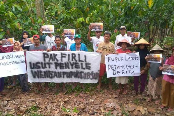 Petani Kakao Sulawesi Minta Firli Mengusut Dugaan Penyelewengan Pupuk Bersubsidi - JPNN.COM