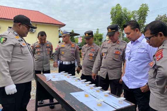 20 Pejabat Utama Polres Aceh Utara Menjalani Tes Urine Mendadak, Hasilnya? - JPNN.COM