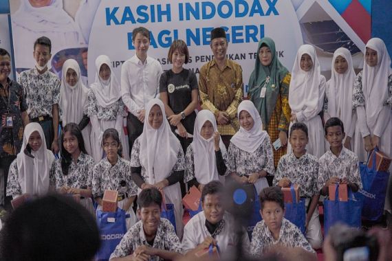Gandeng Ayobantu, Indodax Laksanakan Program Renovasi Sekolah - JPNN.COM