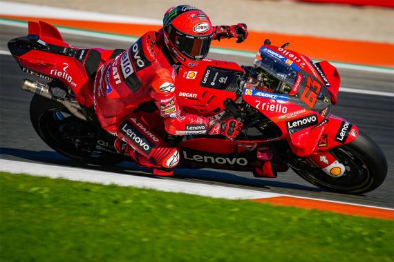 Bagnaia Nyaris Gagal ke Kualifikasi Utama MotoGP Valencia - JPNN.COM