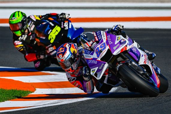 Hasil Lengkap Kualifikasi MotoGP Valencia: Bukan Bagnaia atau Quartararo Start Pertama - JPNN.COM