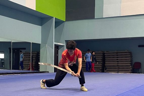 Dipanggil Masuk Pelatnas Wushu Junior, Jovan Purnomo Mengaku Senang dan Kaget - JPNN.COM