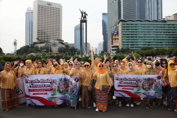 Srikandi Hanura Ikut Parade Nusantara, Pecahkan Rekor MURI - JPNN.COM