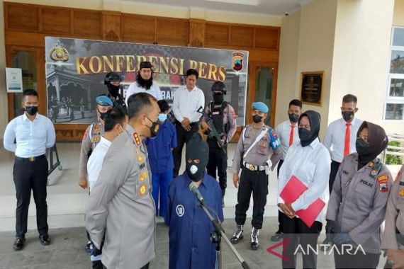 Polisi Ungkap Kasus Pembuangan Jasad Bayi di Surakarta, Pelaku Ternyata Ibu Kandung Korban - JPNN.COM