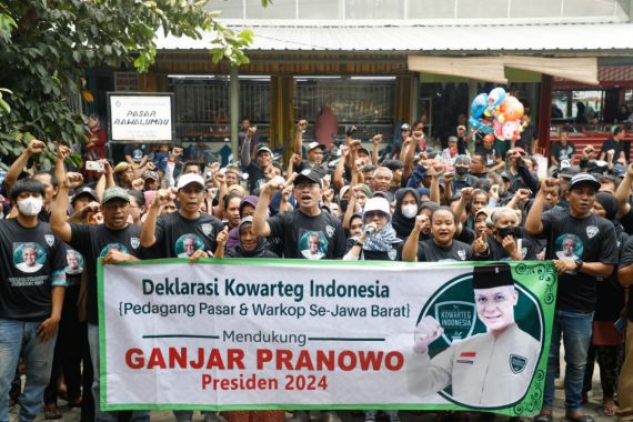 Kowarteg Indonesia, Ratusan Pedagang Pasar dan Warkop se-Jabar Dukung Ganjar jadi Presiden - JPNN.COM