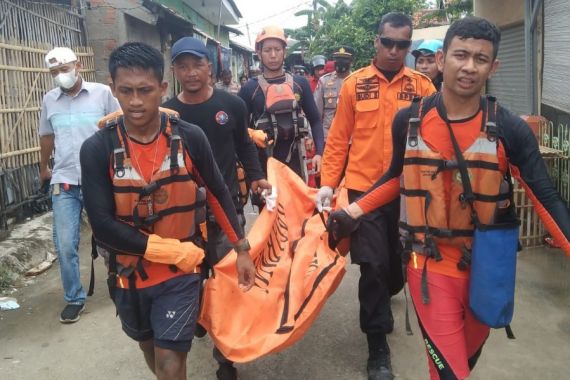 Bayi ABA yang Hilang di Kali Tambun Sudah Ditemukan, Innalillahi - JPNN.COM