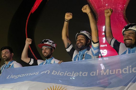 6 Bulan Gowes dari Afsel, Fan Argentina Tiba di Qatar - JPNN.COM