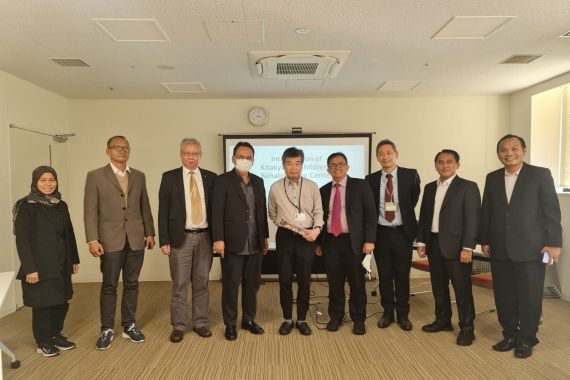 Delegasi Kemensos Dipimpin Sekjen Harry Hikmat Studi Praktik Penanganan Bencana ke Jepang - JPNN.COM