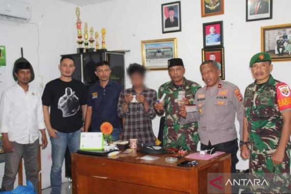 Berhadapan dengan Anggota TNI Serka Haerudin, Remaja Ini Menyerah - JPNN.COM
