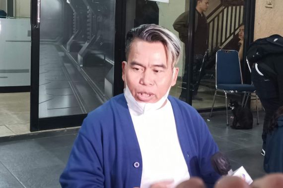 Bopak Castello Mengaku Dibiayai Umrah oleh Raffi Ahmad, Tetapi Ada Syaratnya - JPNN.COM