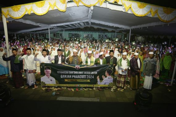 Ribuan Warga Indonesia Bagian Timur Mendoakan Ganjar Pranowo Maju di Pilpres 2024 - JPNN.COM