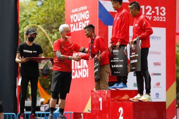 Ganjar Pranowo: Borobudur Marathon 2022 Bakal Cetak Atlet Muda Berbakat - JPNN.COM