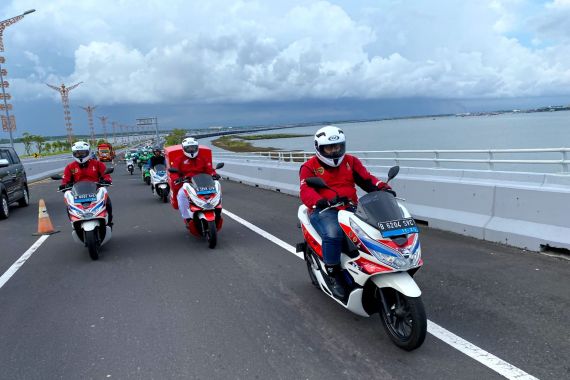 Perkuat Komitmen Kendaraan Listrik, AHM Ikuti Touring & Pameran di Bali - JPNN.COM
