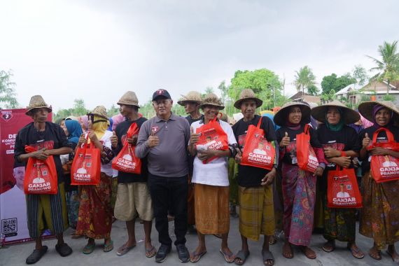 Saga Sambangi Lombok Tengah, Gelar Bazar Murah dan Deklarasi Dukungan untuk Ganjar - JPNN.COM