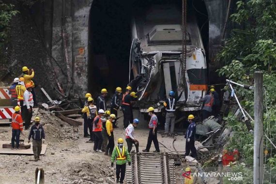 Gegara Kecelakaan Maut, Pejabat Kereta Api Taiwan Dihukum 9 Tahun Penjara - JPNN.COM
