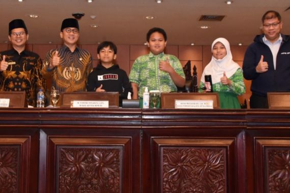 Terima Delegasi SDI Al Azhar X Serang, Yandri Susanto Ungkap Lima Kiat Agar Siswa Sukses - JPNN.COM